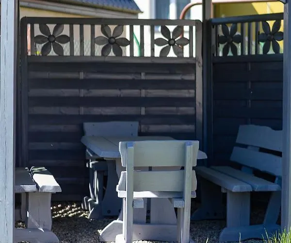 Bonus Salus Wynajem Pokoi 아파트